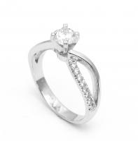 טבעת אירוסין עיצוב מיוחד- מלכה