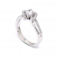 טבעת אירוסין מעוצבת עם יהלומים- ניקי